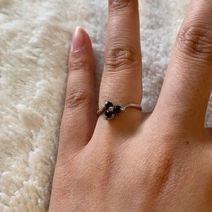 Ring (Size 7)